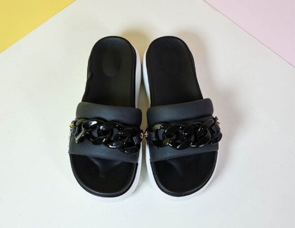 High-Quality  Chain Slides Elegant Durable Footwear For Women - PP00110