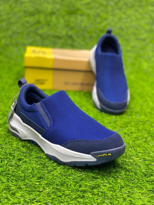 Skechers Hyper Burst Arch Fit Shoes - Blue White - PP00198 - Image 4